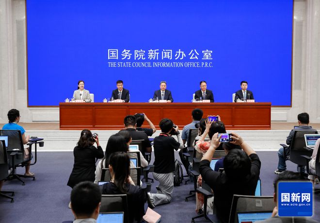 米乐智能科技：亿航智能受邀出席国际空管协会2024年亚太地区年度会议期间EH216-S完成在成都首次载人飞行(图7)