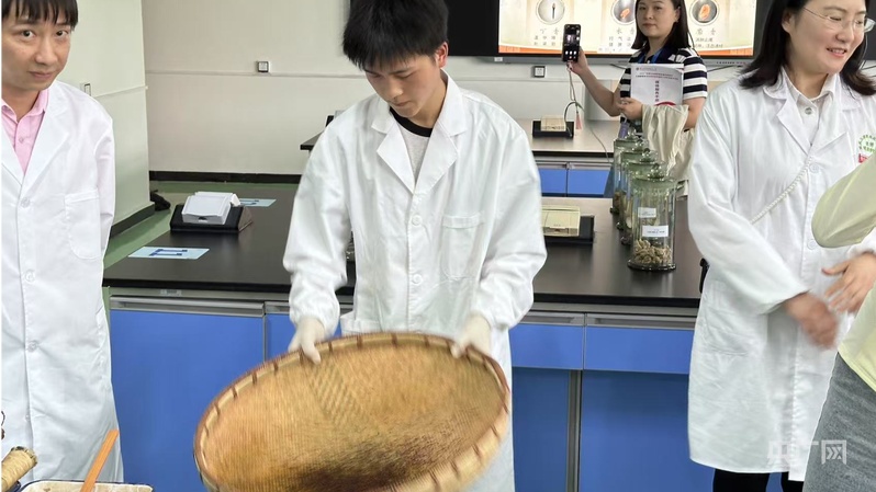 开设特色专业群重庆工贸职业技术学院“破圈”发展(图2)